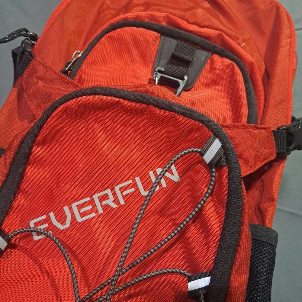 Everfun Red Hiking‎ Backpack Hydration Ready Outdoor Daypack Ripstop Mesh 18L